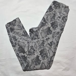 Pink butter soft leggings